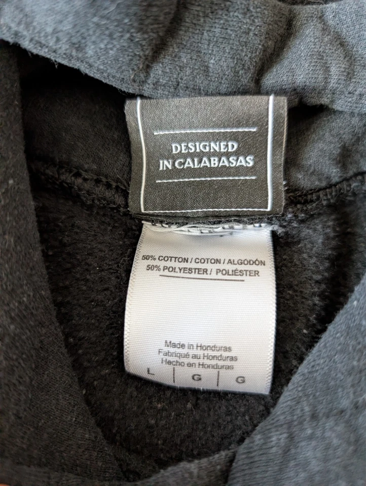 Sudadera con capucha negra grande Kylie Jenner Foto 4 de 4