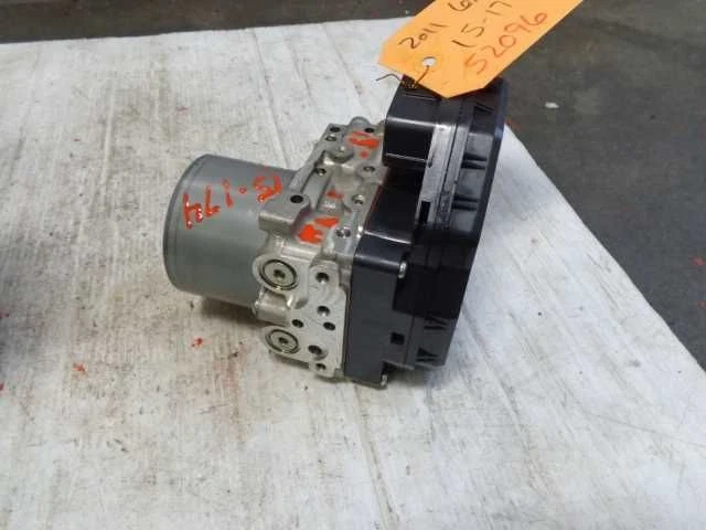 11 LEXUS IS F ANTIBLOQUEO PIEZA FRENO ACTUADOR Y CONJUNTO BOMBA 640445 Foto 2 de 4