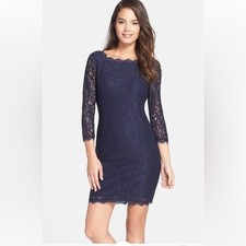 Adrianna Papell Scalloped Lace Sheath Dress Quarter Length Sleeve Blue size 4