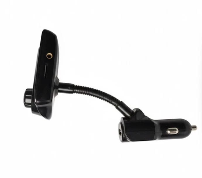  Adaptador de audio transmisor FM Bluetooth para automóvil / KM18 / mínimamente usado / probado  Foto 3 de 4
