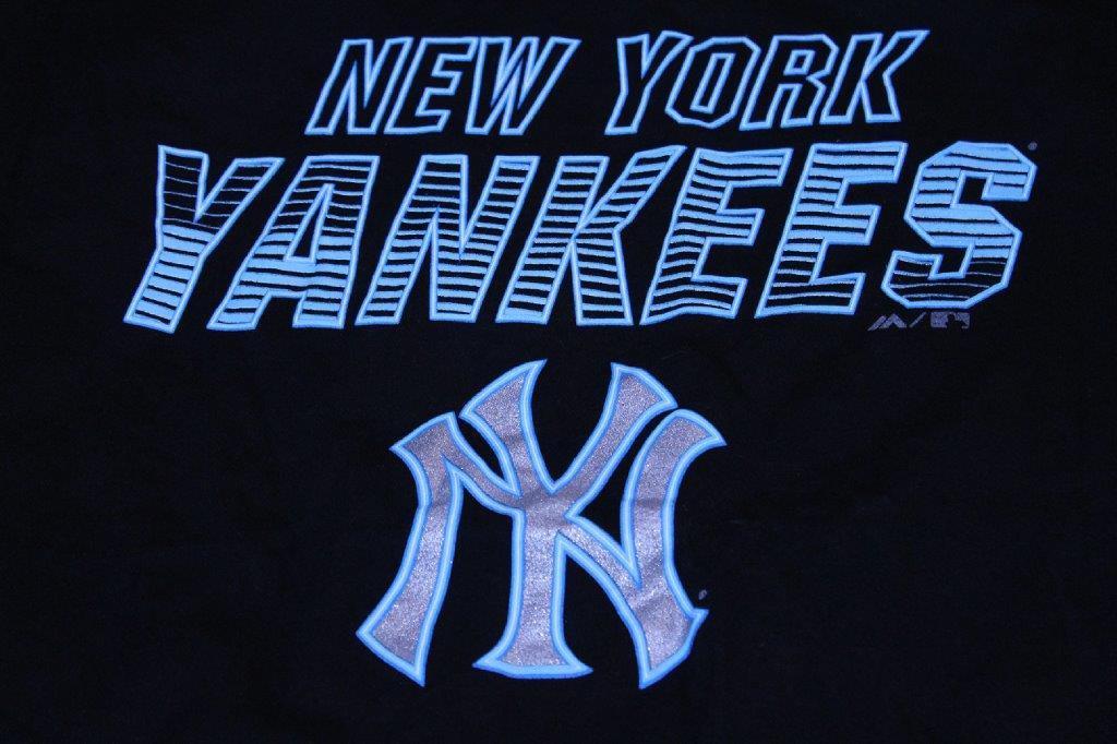 Men's New York Yankees L T-Shirt Tee (Black w/Blue Letters
