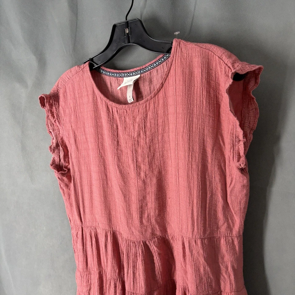 Vestido Knox Rose para mujer pequeño rosa con volantes en capas manga acampanada cintura elástica Foto 3 de 4