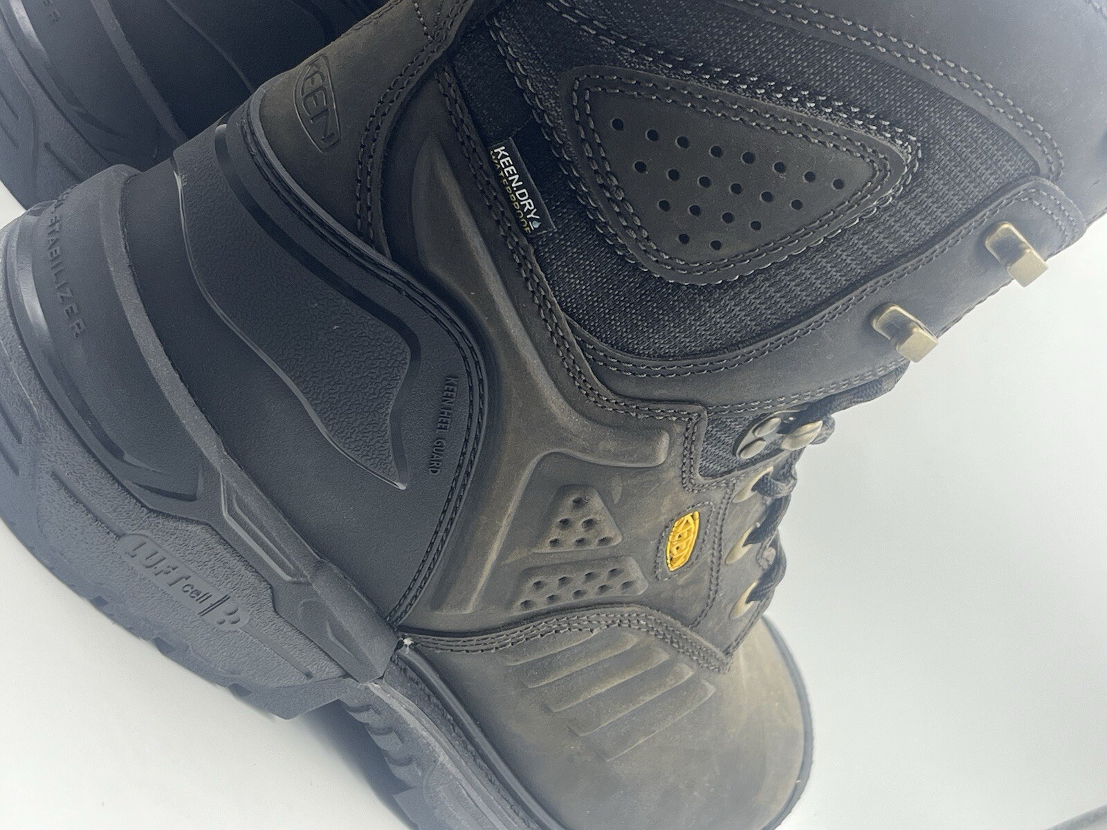 Keen Cascade Philadelphia 8" punta composita impermeabile fibra di carbonio 1022081 da uomo