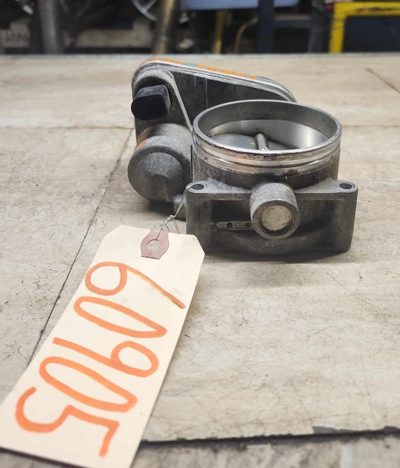 02 03 04 05 BMW 745I 4.4LLL 04 05 BMW 545I CUERPO ACELERADOR CONJUNTO VÁLVULA Foto 3 de 4