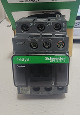 Schneider Electric TeSys Deca Contactor 9A 5HP LC1D09B7 (Pack of 4)