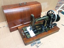 Beautiful Veritas Antique sewing machine 