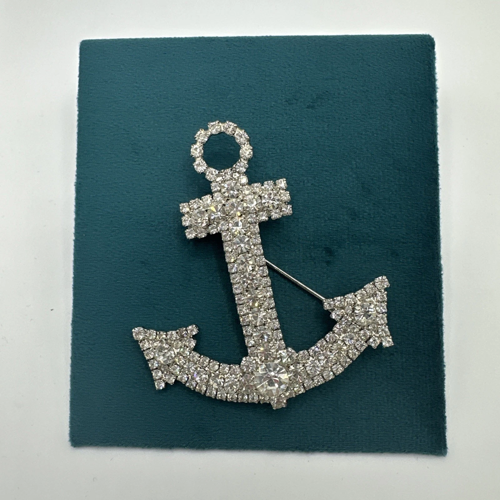 Bijoux Fantaisie Broche Ancre Argentée Avec Strass