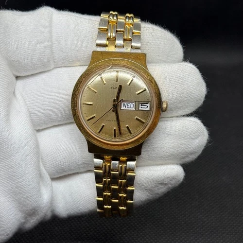 Vintage 1970’s Timex Manual Wind Watch Gold Tone Day-Date 28419