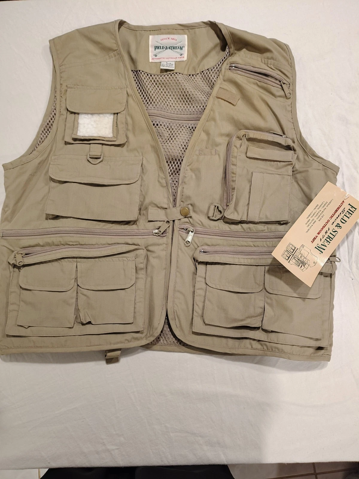 NEW WITH DEFECTS Field & Stream Utility Fishing Hiking Hunting VEST Men’s L