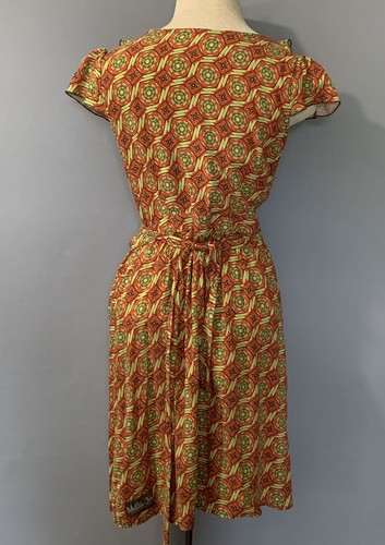 Matilda Jane Damen Größe Small Wickelkleid Cheerio Viskose grün rot Kurzarm - Bild 6 von 12