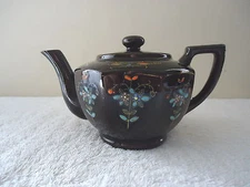 Vintage Made In Japan Ceramic Tea Pot With Flower Designs And Lid " BEAUTIFUL IT