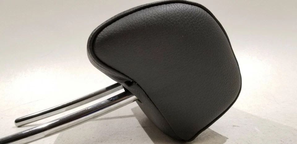 QA20705 2004-2007 BMW 530I FRONT LEFT OR RIGHT HEADREST BLACK LEATHER OEM - Image 3 of 4