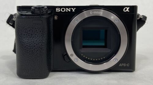 Sony Alpha A6000 24.3MP Mirrorless SLR Camera w/ APS-C + SELP1650 16-50mm Lens 2 - Picture 8 of 18