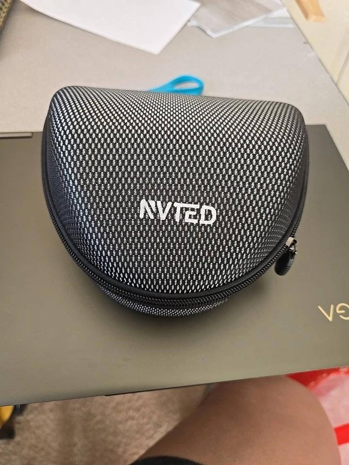 Gafas NVTEDDog para perros grandes hocico ancho, marco suave, anti tacto UV negras nuevas Foto 2 de 4