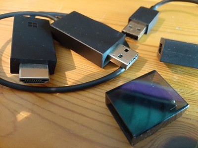 Microsoft Wireless Display Adapter 1733 V2 - Miracast HDMI - Full HD