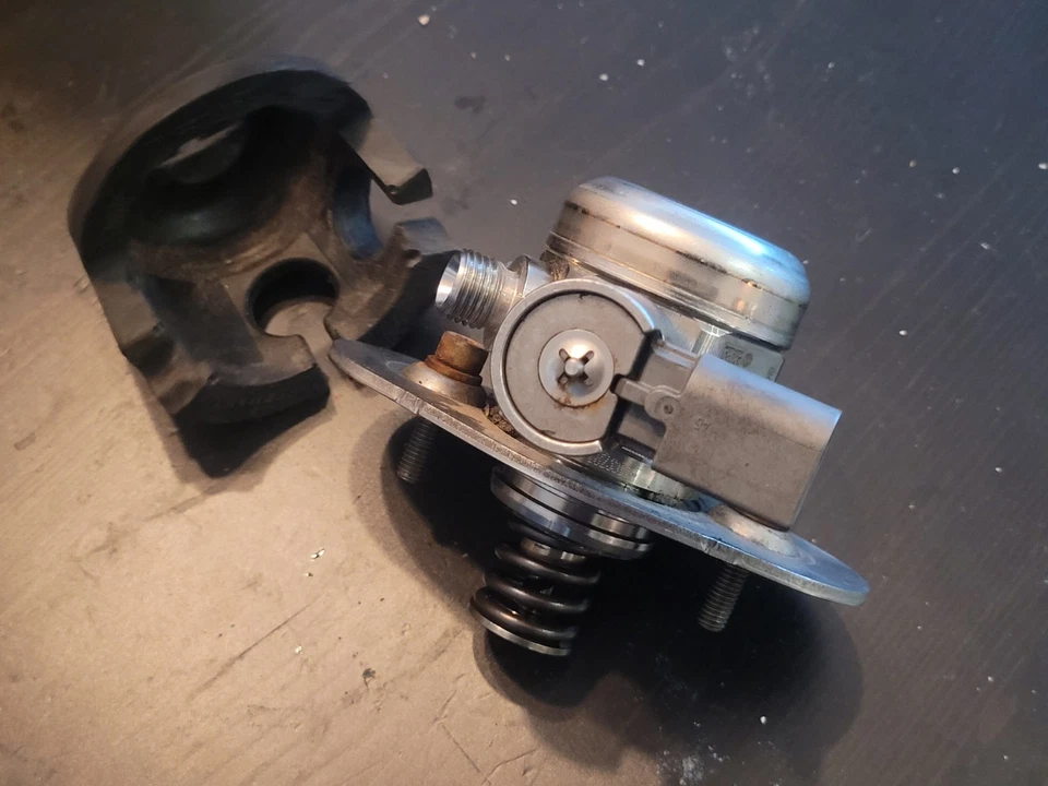 2012-18 BMW N20 N26 F10 F22 F30 F32 228I 328I 528I HIGH PRESSURE FUEL PUMP HPFP - Image 2 of 4