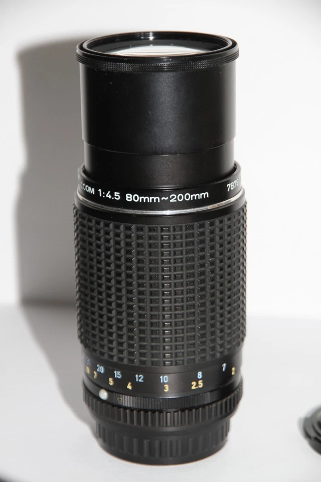 SMC Pentax-M 80-200mm f/4.5 Zoom Telephoto Camera Lens - Pentax K Mount. - Image 2 of 4