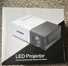 1080p Full HD, LED Portable Mini Projector, HDMI,MicoUSB,USB, Audio, self focus