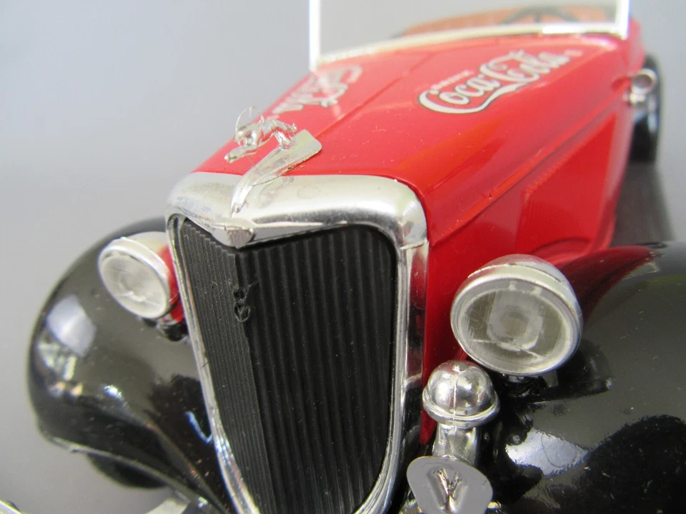 B871 Vintage Solido 9510 France Ford V8 Roadster 1934 Coca-Cola Red 1:19 Metal - Image 3 of 4