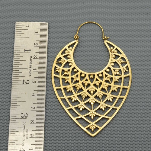 Minimalist GOLD Hoop Earrings, Filigree Earrings,Oval Earrings, Brass Hoop - Picture 3 of 3
