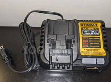 DEWALT DCB1104 20V MAX Li-ion Fast Battery Charger OEM Replaces DCB115 / DCB112