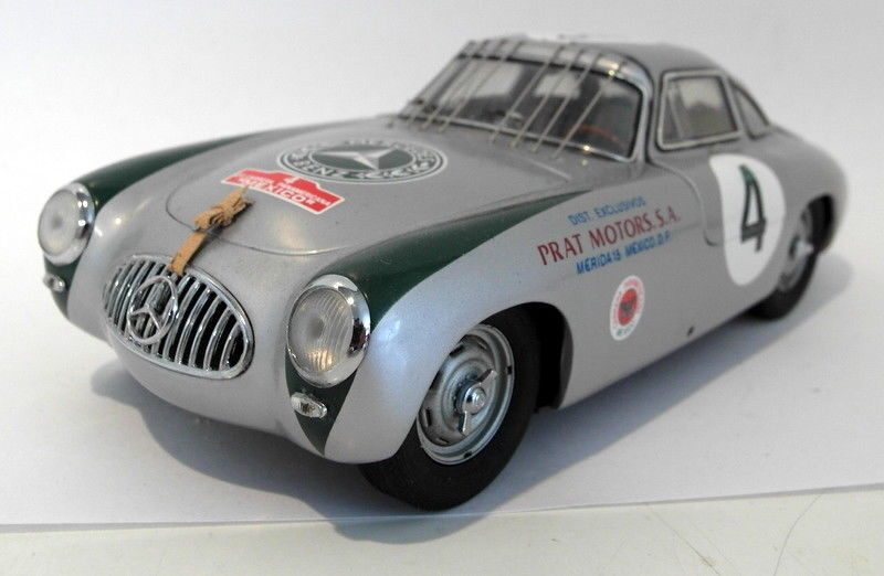1/18 CMC メルセデス 300SL 1952 #4 カレラ パナメリカー 1/18 CMC メルセデス 300SL 1952 #4 カレラ パナメリカー CMC 1