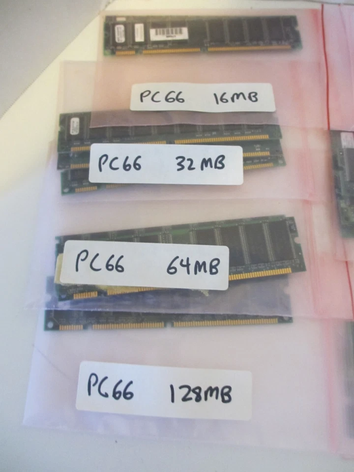 54 pieces PC Computer Memory SDRAM PC133/PC100/PC66 168-pin DIMMs, Large Lot - Image 3 of 4