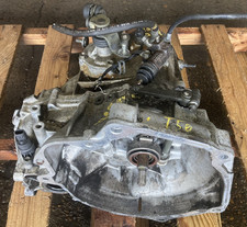 1999-2002 Suzuki Esteem 1.8 5 Speed Manual Transmission Transaxle Gear Box 1999-2002 Suzuki Esteem 1.8 5 Speed Manual Transmission Transaxle Gear Box