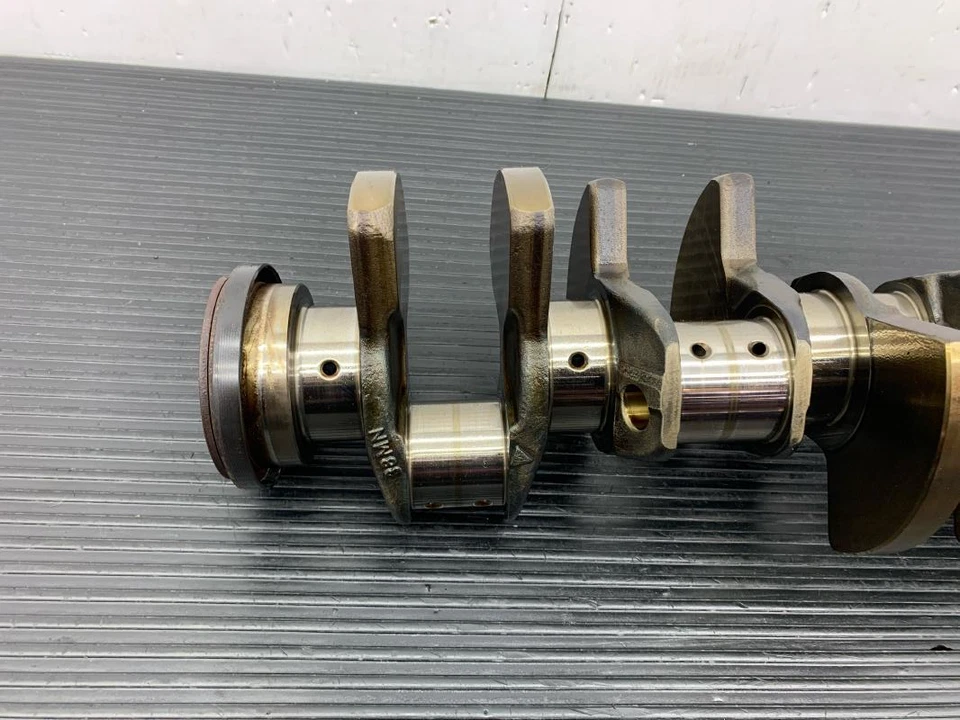 2011 - 2014 PORSCHE CAYENNE OEM 4.8L V8 ENGINE CRANKSHAFT - Imagem 2 de 4