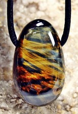 TIGERAUGE FALKENAUG Anhänger + Bohrung + Lederband Halskette ELEGANT LEUCHTEND !