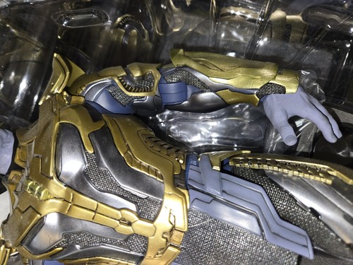 Figura Thanos Guardianes de la Galaxia Hot Toys MMS280 como nueva en caja de fábrica - Imagen 18 de 23