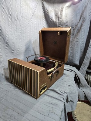 Vintage RCA Victor 1950s Phonograph Portable Suitcase Style Record
