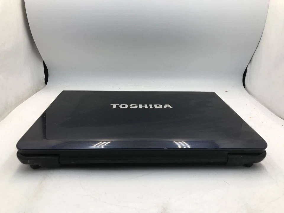 Toshiba Satellite A205 Intel Centrino 15.4" Laptop -POWERS ON/NO BOOT -MZ - Image 4 of 4