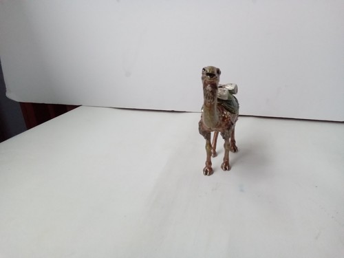CAMEL FIGURE ENAMEL METALLIC BEJEWELED TRINKET BOX MAGNECTIC HINGE 4 " TALL NICE - Picture 2 of 13