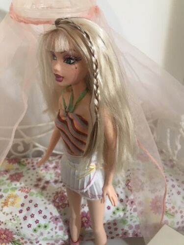 My Scene Miami Getaway Delancey Bedroom Barbie Playset With Doll RARE - Picture 7 of 7