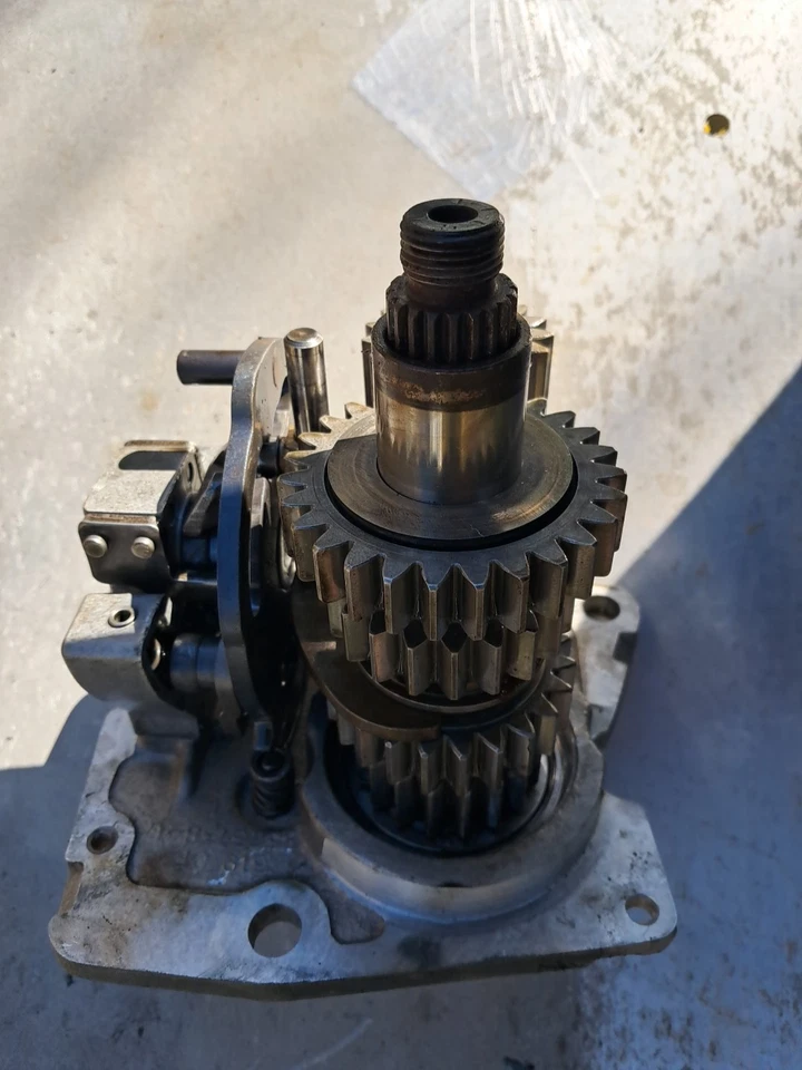 Harley-Davidson Sportster XL 883 1100 y 1200 1986-1990 transmisión de 4 velocidades Foto 2 de 4