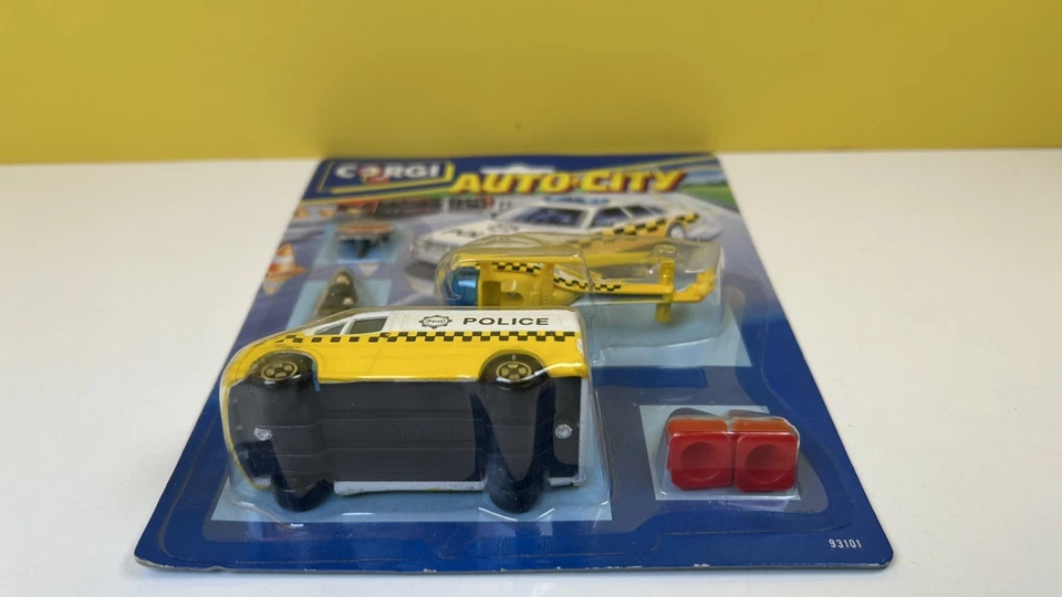 CORGI AUTO CITY 93101 POLICE TRANSIT & HELICOPTER EMERGENCY SET / MINT ON CARD - Image 3 of 4