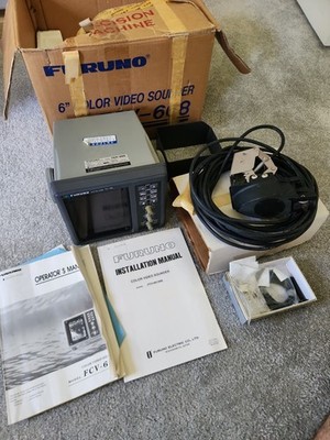 Furuno FCV-668 6'' CRT Color Fish Finder In Working Condition 50kHz + Transducer