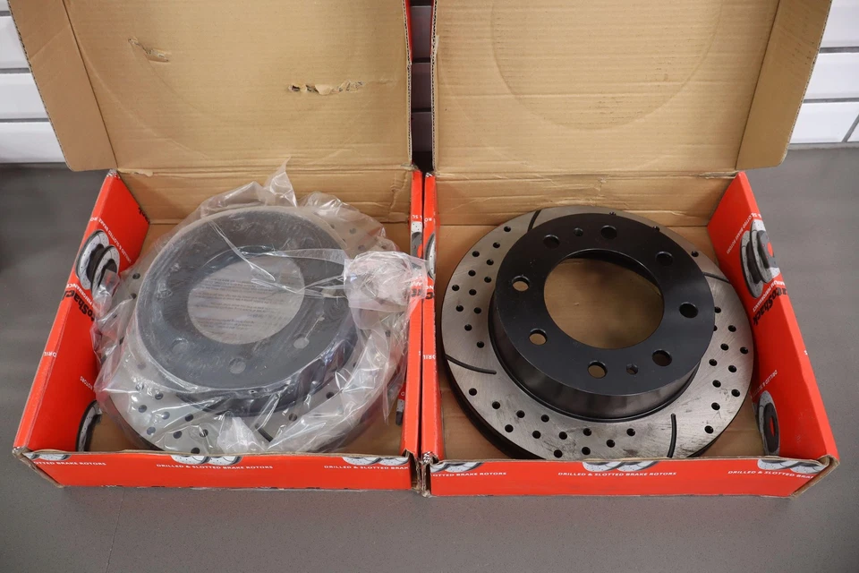 03-09 Hummer H2 Rear Brake Kit *See Photos* Rotors-Calipers-Shoes-Hardware - Image 2 of 4