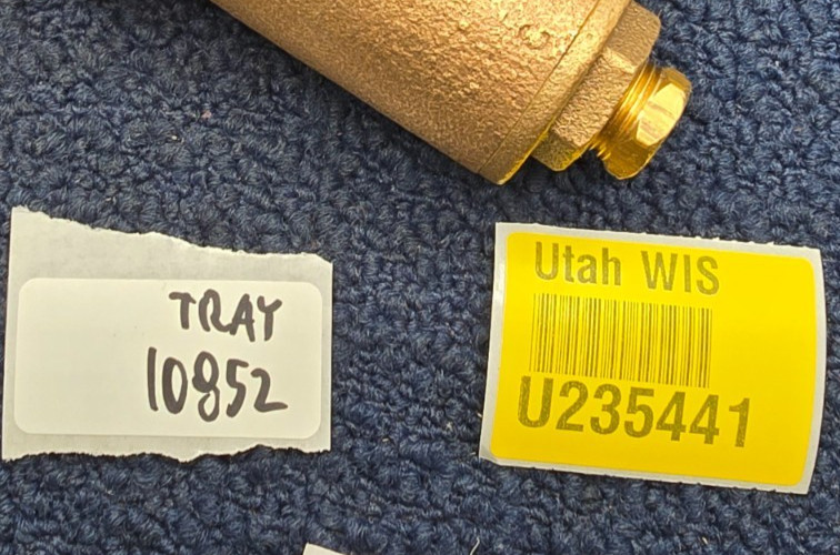 1" NPT Threaded Bronze Y-Strainer With Plug LEAD-FREE