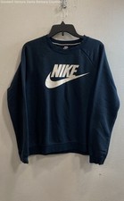 Nike Women's Essential Fleece Crewneck Size M