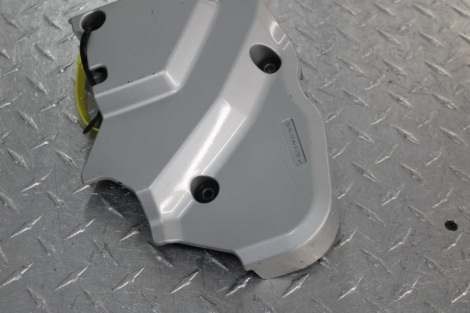 Cubierta de piñón del motor Suzuki Bandit 1250S GSF1250S 2007 Foto 2 de 4