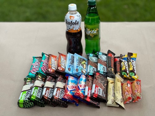 SCATOLA SNACK Grande - Scatola varietà europea ceca e slovacca Mila Horalky Kofola 26 pz - Foto 2 di 7