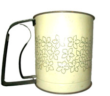 Vintage Androck Floral Metal Hand Flour Sifter 3 Screen 5" Orginal Label