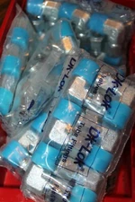 DK-Lok DLM8-8N-C Tube to Male Pipe Elbow Fitting - 1/2" x 1/2" Port Carbon Steel