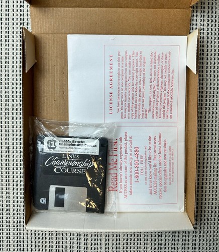 Pebble Beach '94 Links Championship Course Super VGA MAC 3.5” High Density Disks - Picture 6 of 8