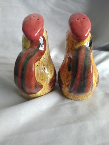 Baum Bros Red Check Rooster Salt & Pepper Shakers New - Picture 7 of 10