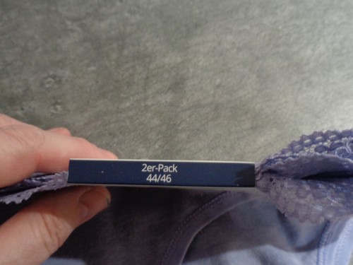 2 Slips mit Spitze lila 40/42 neu ! - Bild 3 von 5