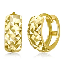 Wellingsale 14k Yellow Gold 5mm Faceted Hoop Huggies Earrings (7 x 7 mm)