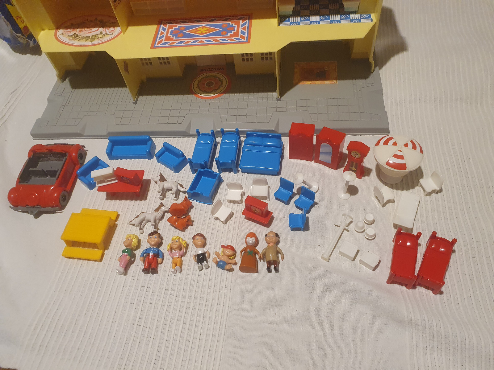 Picture 9 of 18